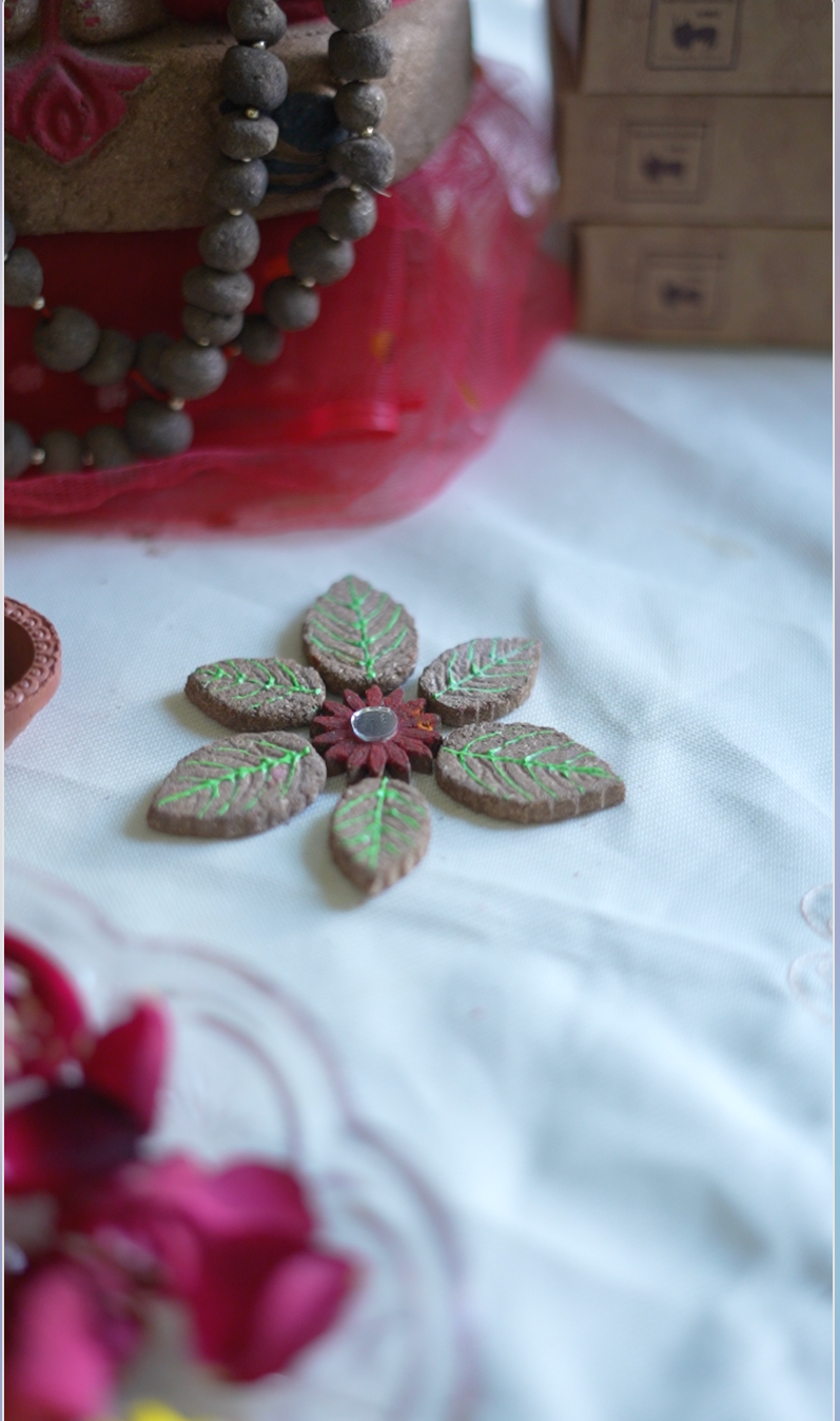 Gaumay 3D Rangoli - Pack of 30 pieces
